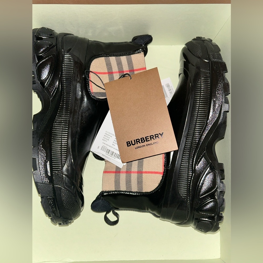 ALF GH STORY 26 Burberry boots